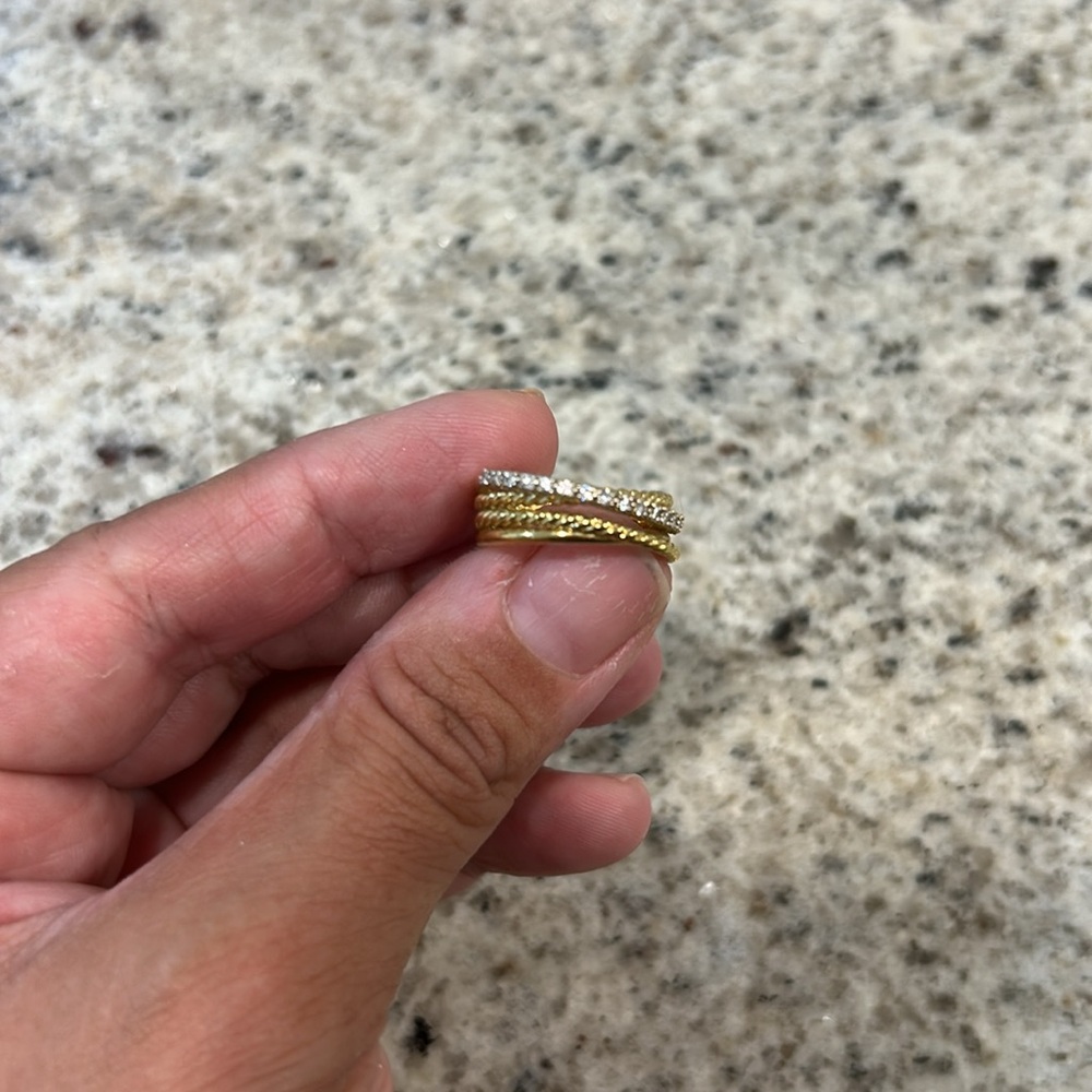 ❌SOLD❌David Yurman 18k gold diamond crossover ring - Picture 11 of 15